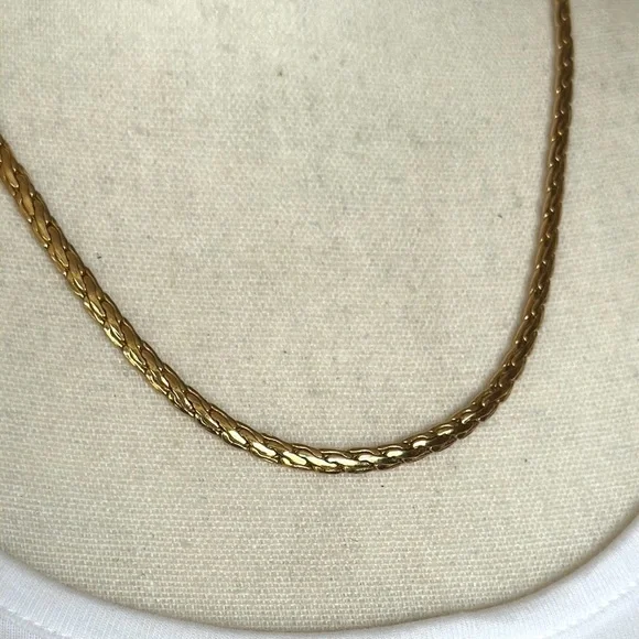 Vintage Gold Herringbone Chain Thicker .25” Width Necklace 21” Heavyweight - Picture 12 of 13